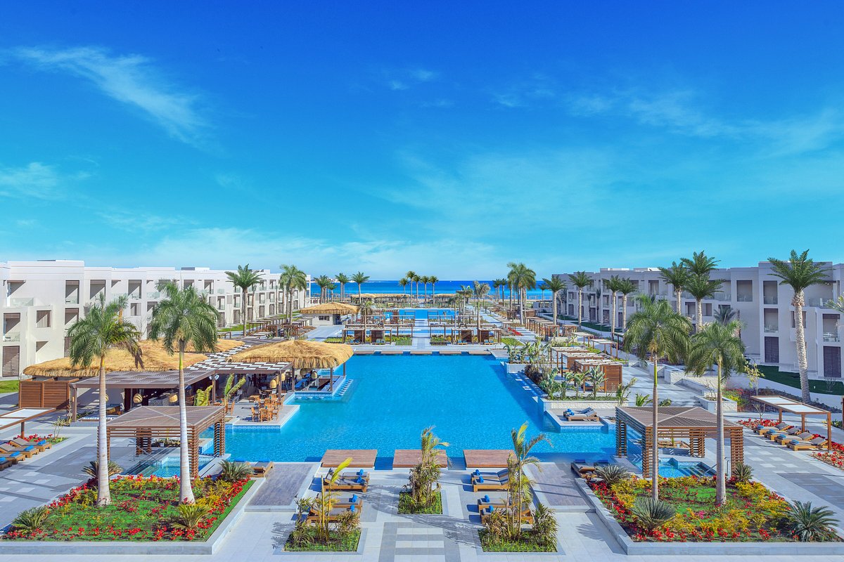 Parsilton Sharm Hotel